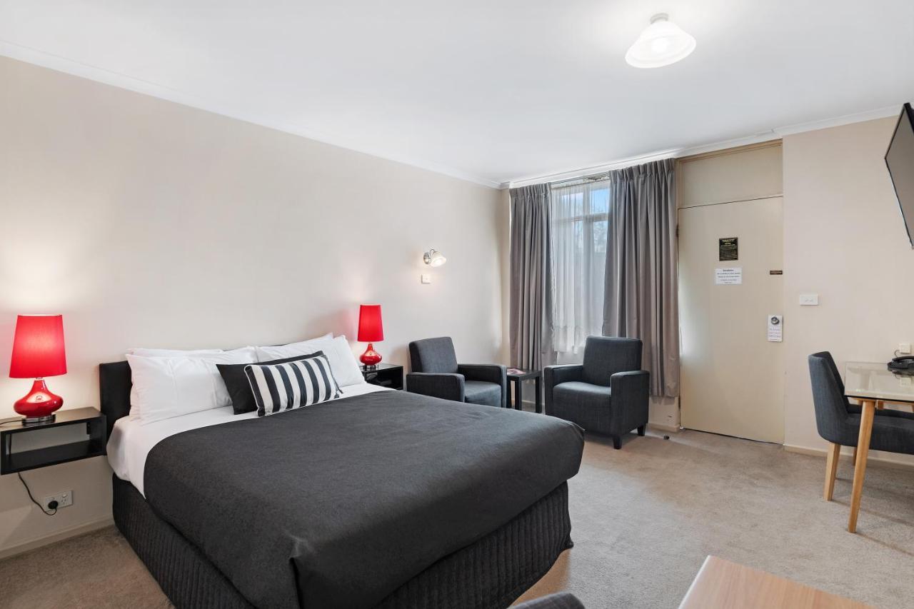 בנאלה Avondel Motor Inn מראה חיצוני תמונה