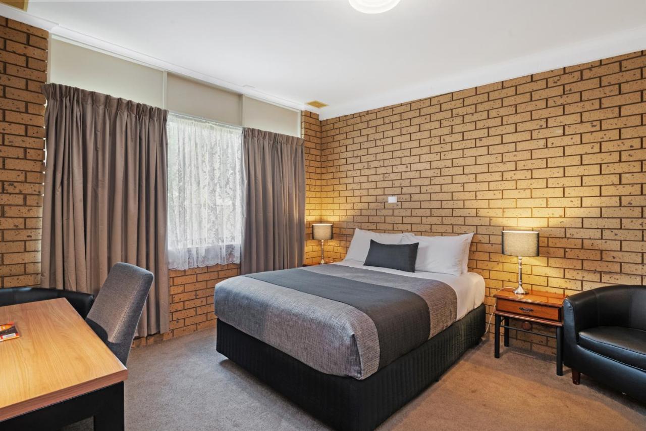 בנאלה Avondel Motor Inn מראה חיצוני תמונה