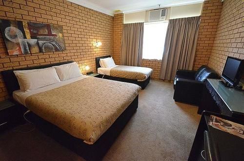 בנאלה Avondel Motor Inn מראה חיצוני תמונה