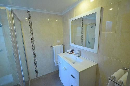בנאלה Avondel Motor Inn מראה חיצוני תמונה